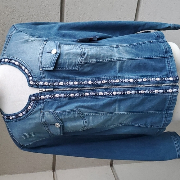 DENIM JACKET - Picture 1 of 6